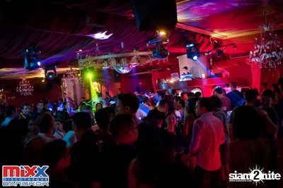 Hot Pants Meets Stilettos Party at MIXX Bangkok — photo 46