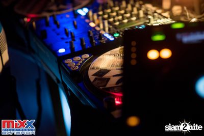 Hot Pants Meets Stilettos Party at MIXX Bangkok — photo 58