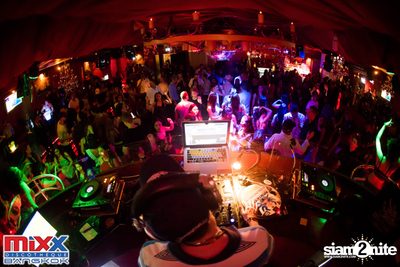 Hot Pants Meets Stilettos Party at MIXX Bangkok — photo 61