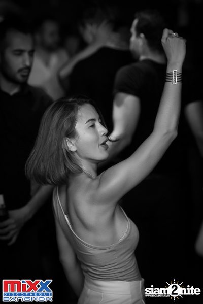 Hot Pants Meets Stilettos Party at MIXX Bangkok — photo 76
