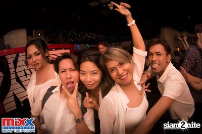 Hot Pants Meets Stilettos Party at MIXX Bangkok — photo 97