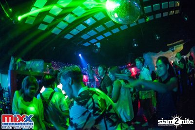 Hot Pants Meets Stilettos Party at MIXX Bangkok — photo 98