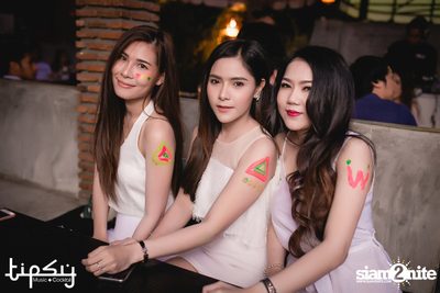 2nd Anniversary Neon Party Live w/ Flure at Tipsy Bkk — photo 32
