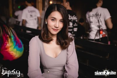 2nd Anniversary Neon Party Live w/ Flure at Tipsy Bkk — photo 45