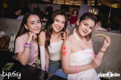 2nd Anniversary Neon Party Live w/ Flure at Tipsy Bkk — photo 56