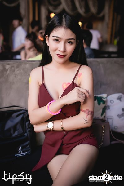 2nd Anniversary Neon Party Live w/ Flure at Tipsy Bkk — photo 66