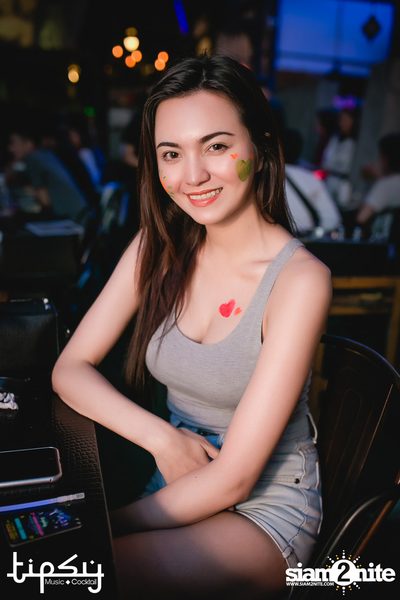 2nd Anniversary Neon Party Live w/ Flure at Tipsy Bkk — photo 67