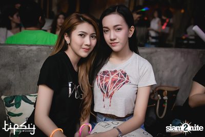 2nd Anniversary Neon Party Live w/ Flure at Tipsy Bkk — photo 87