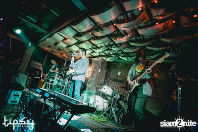 2nd Anniversary Neon Party Live w/ Flure at Tipsy Bkk — photo 93