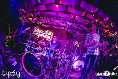2nd Anniversary Neon Party Live w/ Flure at Tipsy Bkk — photo 116