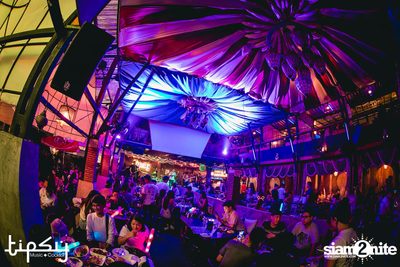2nd Anniversary Neon Party Live w/ Flure at Tipsy Bkk — photo 121