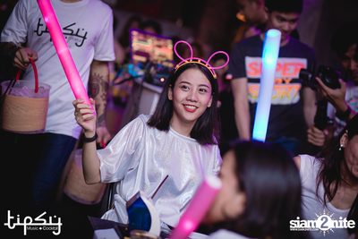 2nd Anniversary Neon Party Live w/ Flure at Tipsy Bkk — photo 138