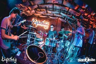 2nd Anniversary Neon Party Live w/ Flure at Tipsy Bkk — photo 144