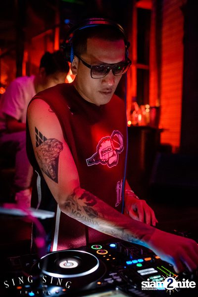 BLING IT กับ Bangkok Invaders ที่ ซิง ซิง เธียเตอร์ — photo 4