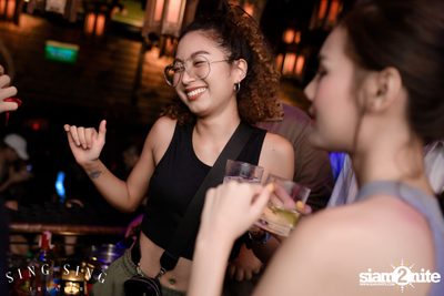 BLING IT กับ Bangkok Invaders ที่ ซิง ซิง เธียเตอร์ — photo 7