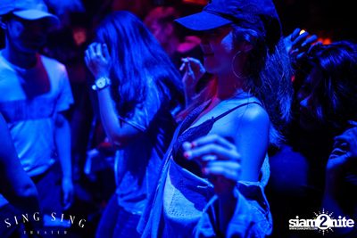 BLING IT กับ Bangkok Invaders ที่ ซิง ซิง เธียเตอร์ — photo 29