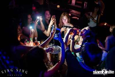 BLING IT กับ Bangkok Invaders ที่ ซิง ซิง เธียเตอร์ — photo 36