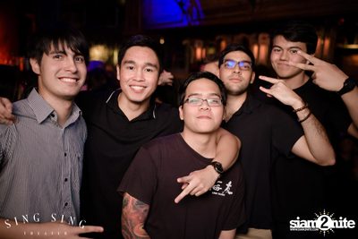 BLING IT กับ Bangkok Invaders ที่ ซิง ซิง เธียเตอร์ — photo 37