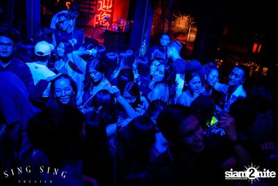 BLING IT กับ Bangkok Invaders ที่ ซิง ซิง เธียเตอร์ — photo 39