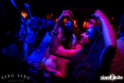 BLING IT กับ Bangkok Invaders ที่ ซิง ซิง เธียเตอร์ — photo 40
