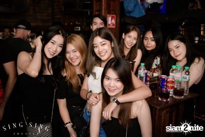 BLING IT กับ Bangkok Invaders ที่ ซิง ซิง เธียเตอร์ — photo 43