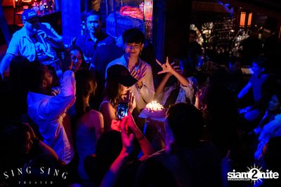 BLING IT กับ Bangkok Invaders ที่ ซิง ซิง เธียเตอร์ — photo 72