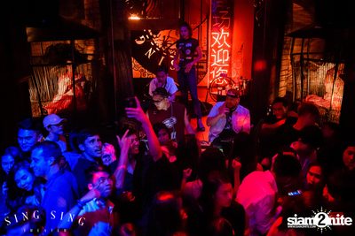 BLING IT กับ Bangkok Invaders ที่ ซิง ซิง เธียเตอร์ — photo 73