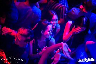 BLING IT กับ Bangkok Invaders ที่ ซิง ซิง เธียเตอร์ — photo 80