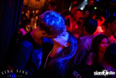 BLING IT กับ Bangkok Invaders ที่ ซิง ซิง เธียเตอร์ — photo 95