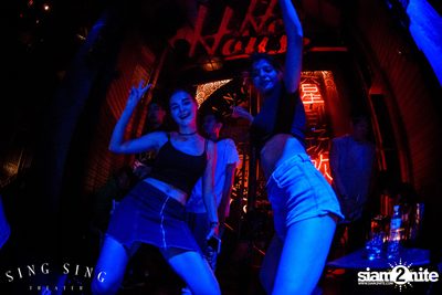 BLING IT กับ Bangkok Invaders ที่ ซิง ซิง เธียเตอร์ — photo 103