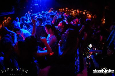 BLING IT กับ Bangkok Invaders ที่ ซิง ซิง เธียเตอร์ — photo 105