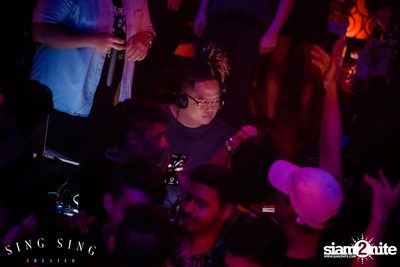 BLING IT กับ Bangkok Invaders ที่ ซิง ซิง เธียเตอร์ — photo 140