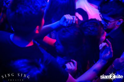 BLING IT กับ Bangkok Invaders ที่ ซิง ซิง เธียเตอร์ — photo 143