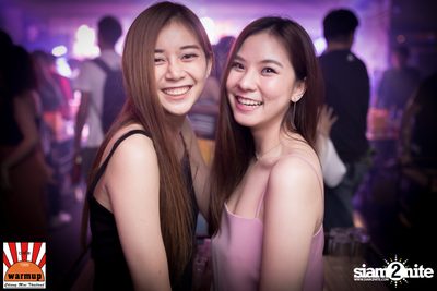 K.H.M. ที่ วอร์ม อัพ คาเฟ่ เชียงใหม่ — photo 63