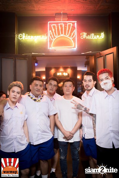 K.H.M. ที่ วอร์ม อัพ คาเฟ่ เชียงใหม่ — photo 70