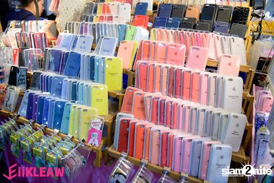 EiiKLEAW Market at Centerpoint of Siam Square — photo 45