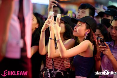 EiiKLEAW Market at Centerpoint of Siam Square — photo 151