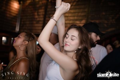 BLING IT กับ Bangkok Invaders ที่ ซิง ซิง เธียเตอร์ — photo 10
