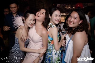 BLING IT กับ Bangkok Invaders ที่ ซิง ซิง เธียเตอร์ — photo 27