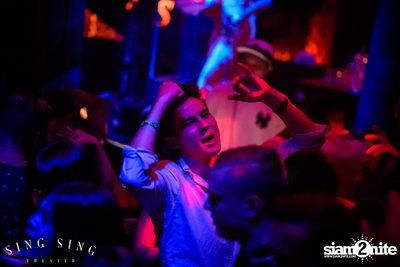 BLING IT กับ Bangkok Invaders ที่ ซิง ซิง เธียเตอร์ — photo 42