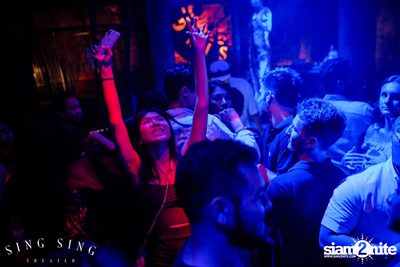 BLING IT กับ Bangkok Invaders ที่ ซิง ซิง เธียเตอร์ — photo 46