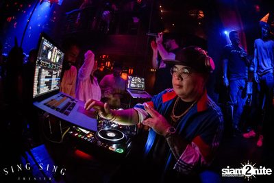BLING IT กับ Bangkok Invaders ที่ ซิง ซิง เธียเตอร์ — photo 59