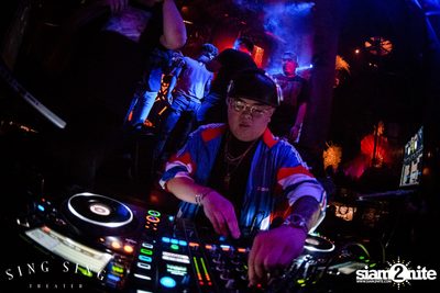 BLING IT กับ Bangkok Invaders ที่ ซิง ซิง เธียเตอร์ — photo 62