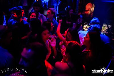 BLING IT กับ Bangkok Invaders ที่ ซิง ซิง เธียเตอร์ — photo 68