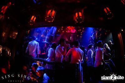 BLING IT กับ Bangkok Invaders ที่ ซิง ซิง เธียเตอร์ — photo 89
