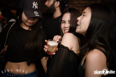 BLING IT กับ Bangkok Invaders ที่ ซิง ซิง เธียเตอร์ — photo 91