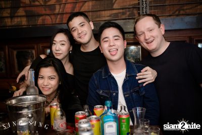 BLING IT กับ Bangkok Invaders ที่ ซิง ซิง เธียเตอร์ — photo 98