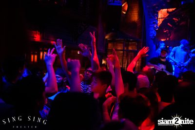 BLING IT กับ Bangkok Invaders ที่ ซิง ซิง เธียเตอร์ — photo 103