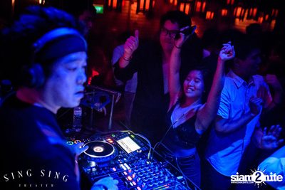 BLING IT กับ Bangkok Invaders ที่ ซิง ซิง เธียเตอร์ — photo 125