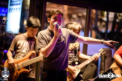 Friday Night at Ainu Bar — photo 14